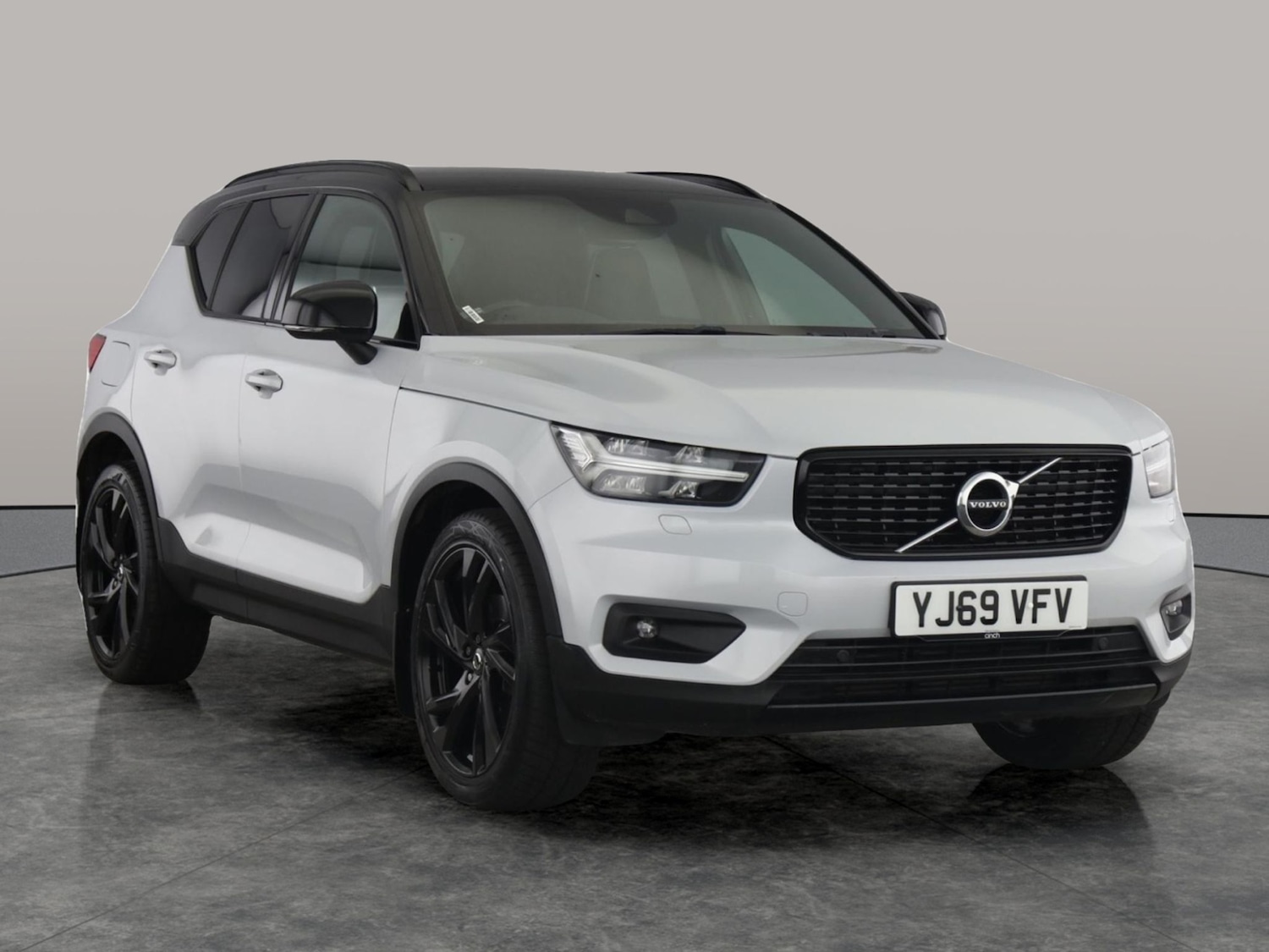 Used Volvo XC40 2019 for sale - 78122623: Photo 4