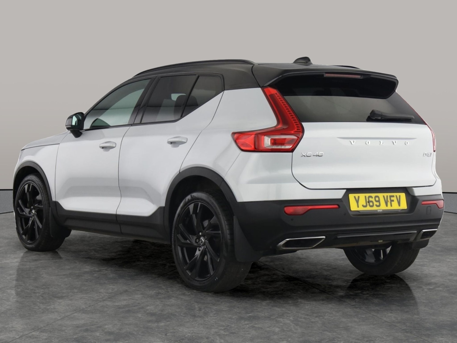 Used Volvo XC40 2019 for sale - 78122623: Photo 8