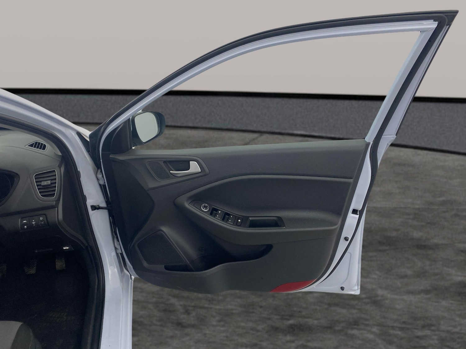 Used Hyundai i20 2019 for sale - 76650870: Photo 25