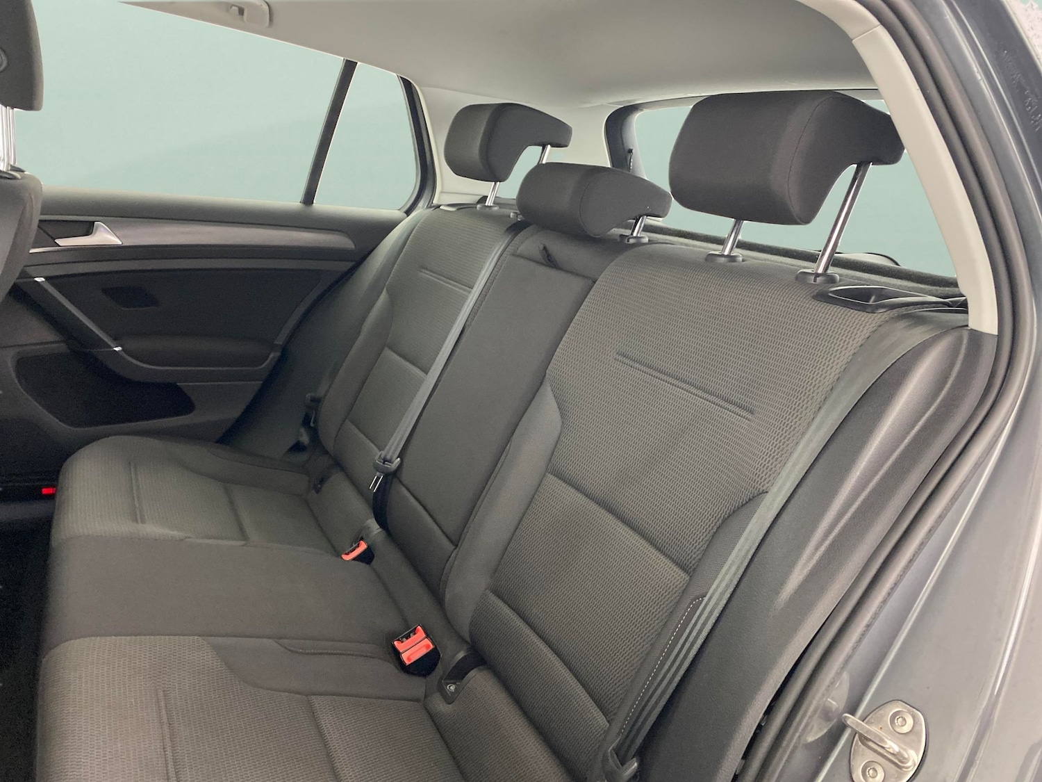 Used Volkswagen Golf 2020 for sale - 77151805: Photo 24