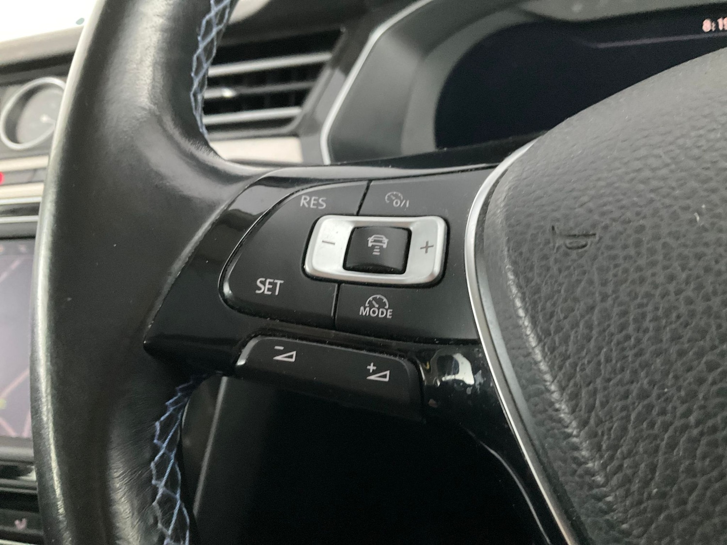 Used Volkswagen Passat 2017 for sale - 76435064: Photo 28