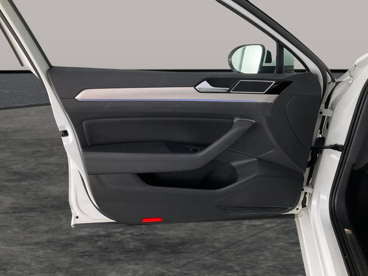 Used Volkswagen Passat 2017 for sale - 76435064: Photo 38