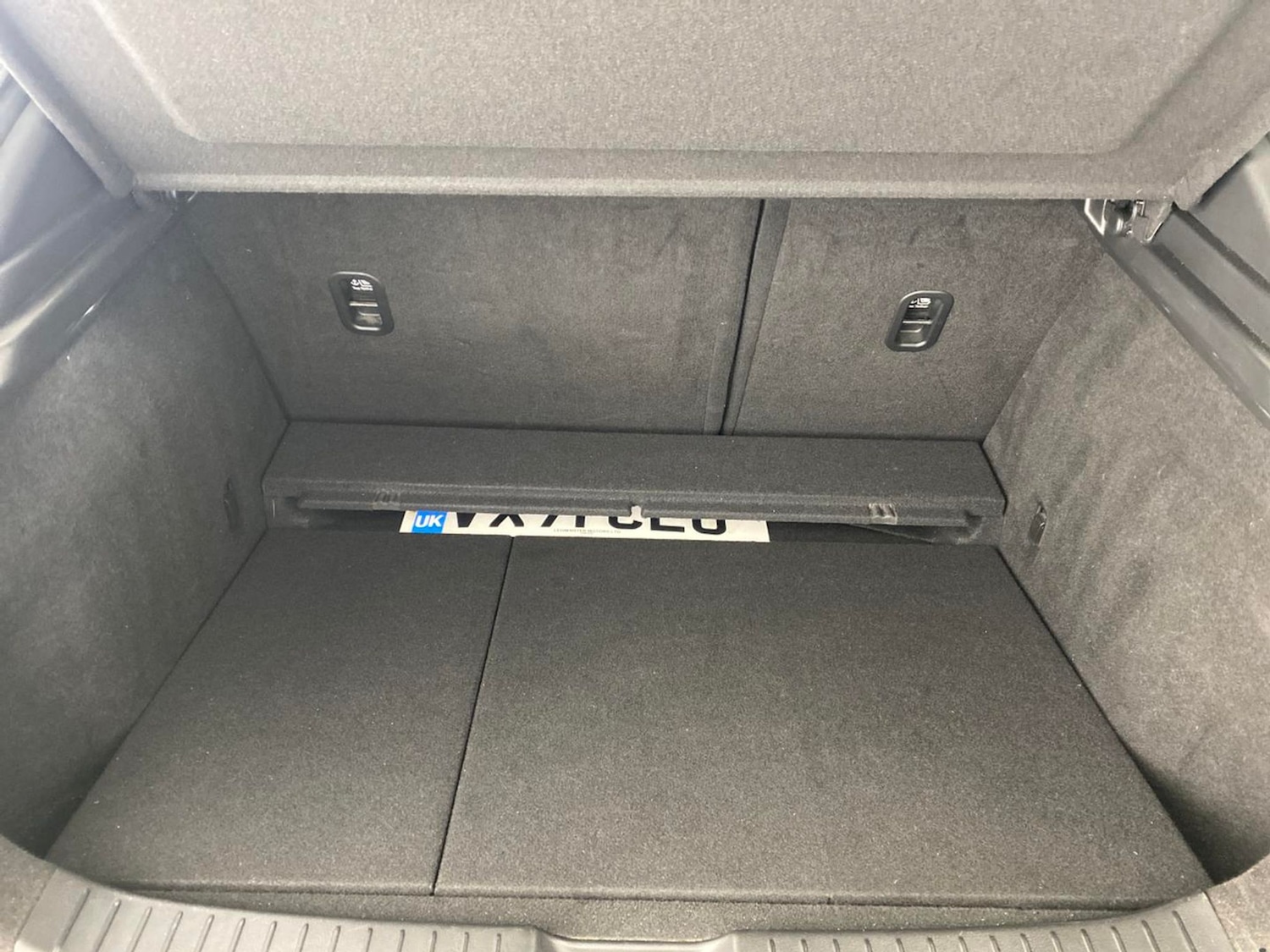 Used Mazda CX-30 2021 for sale - 77350924: Photo 9