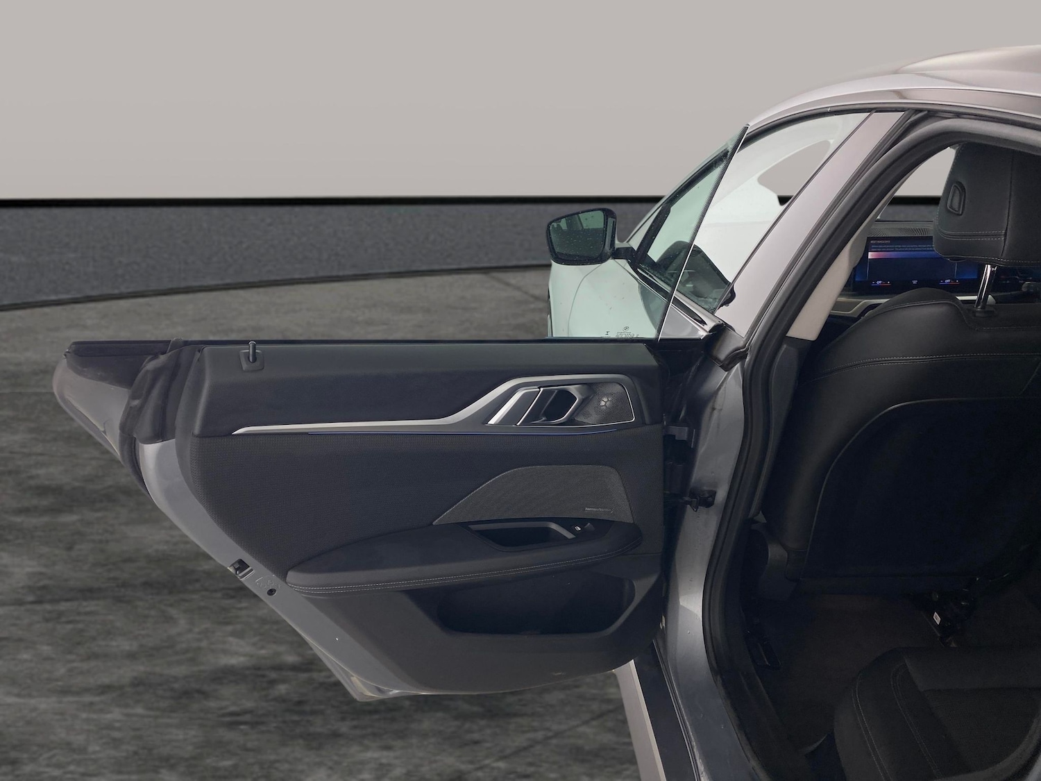 Used BMW i4 2022 for sale - 76835230: Photo 22