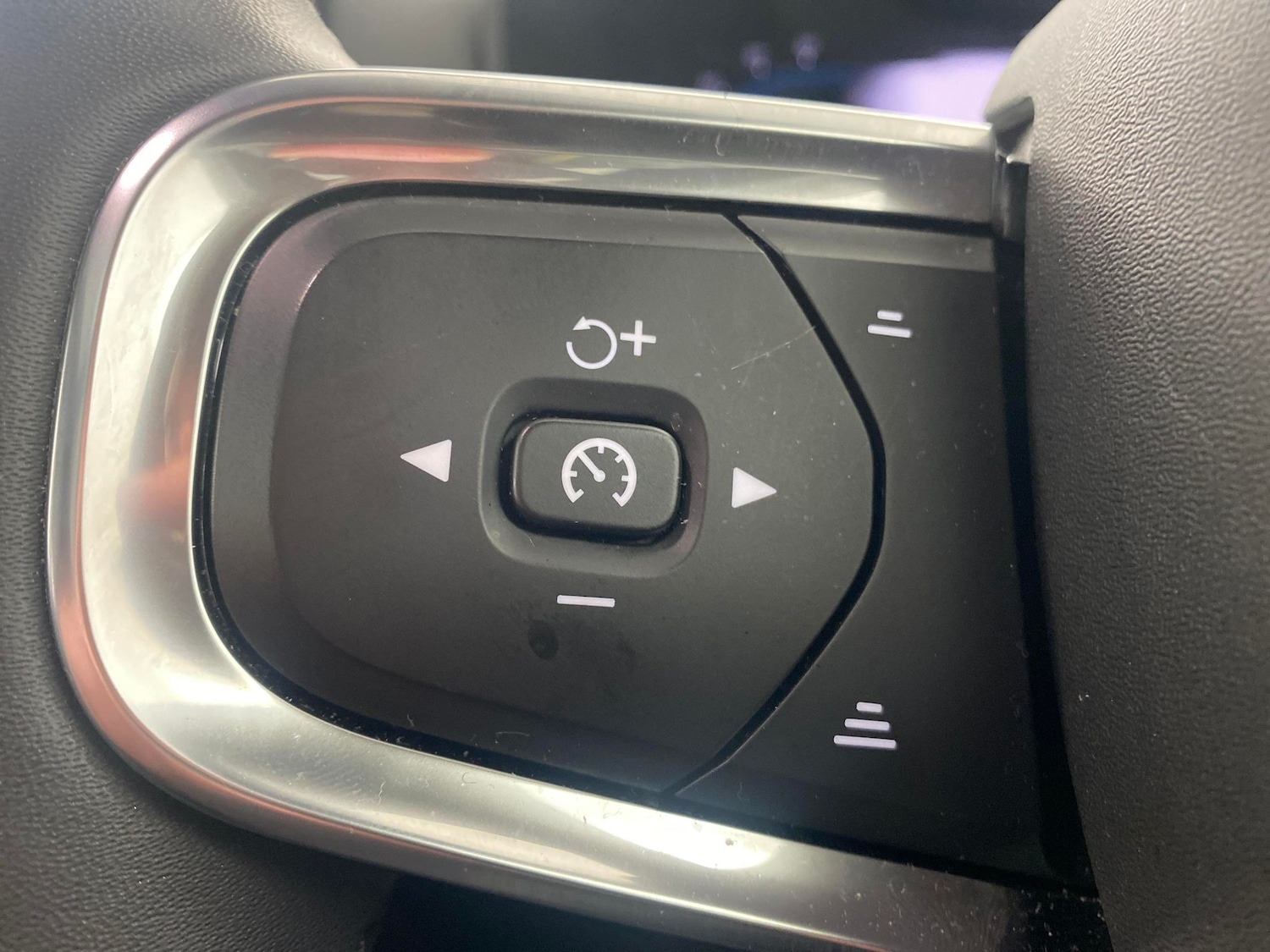 Used Volvo XC40 2021 for sale - 77294924: Photo 21