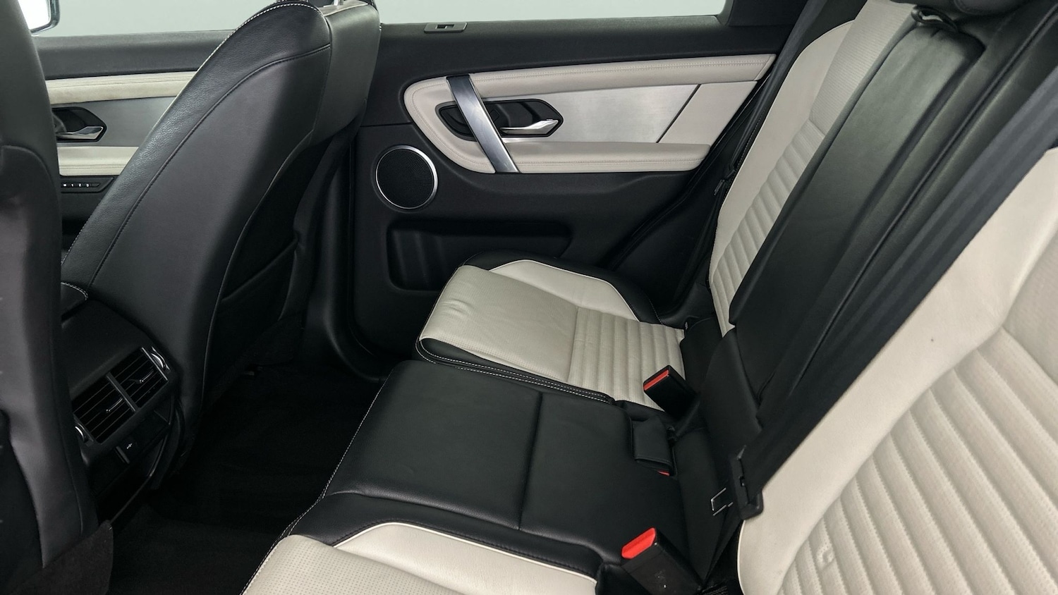 Used Land Rover Discovery Sport 2021 for sale - 77196239: Photo 17