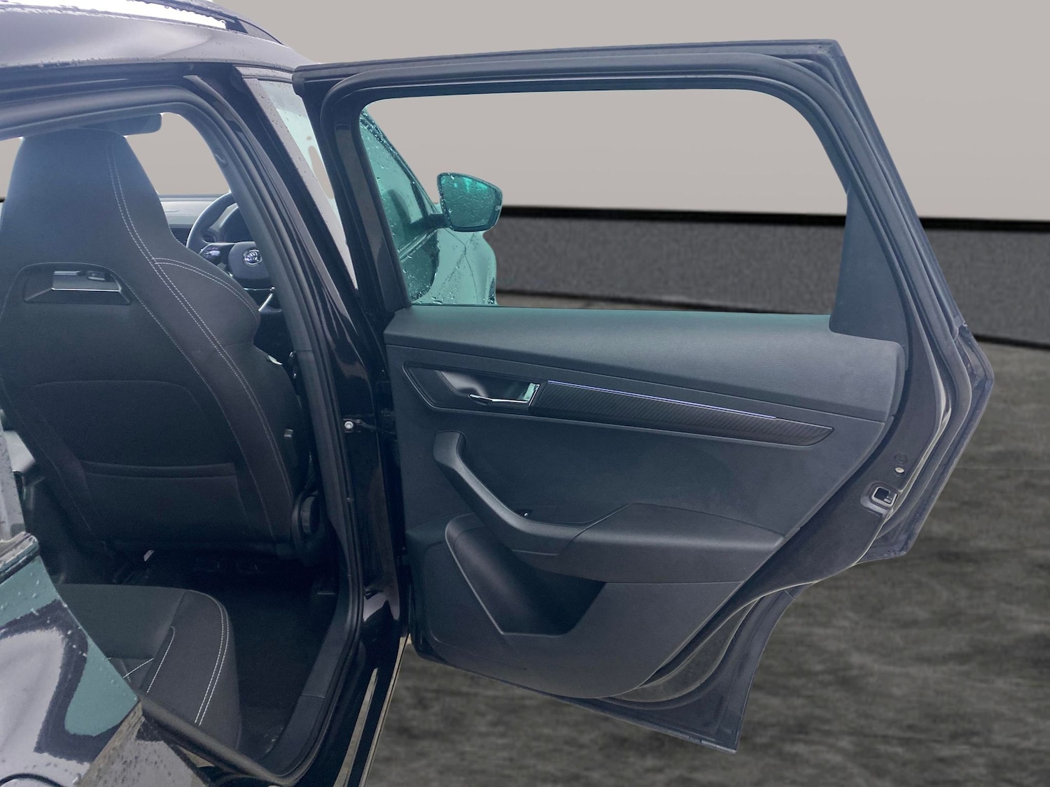 Used Skoda Karoq 2023 for sale - 77562853: Photo 26