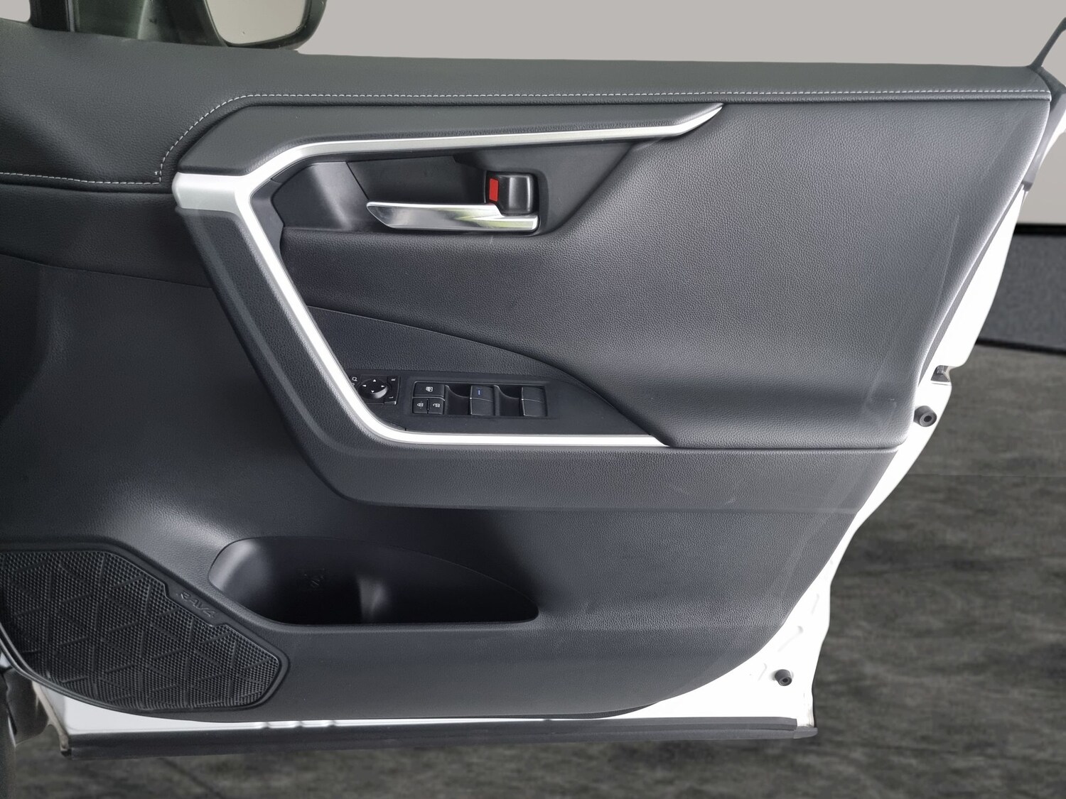 Used Toyota RAV4 2021 for sale - 77493101: Photo 30