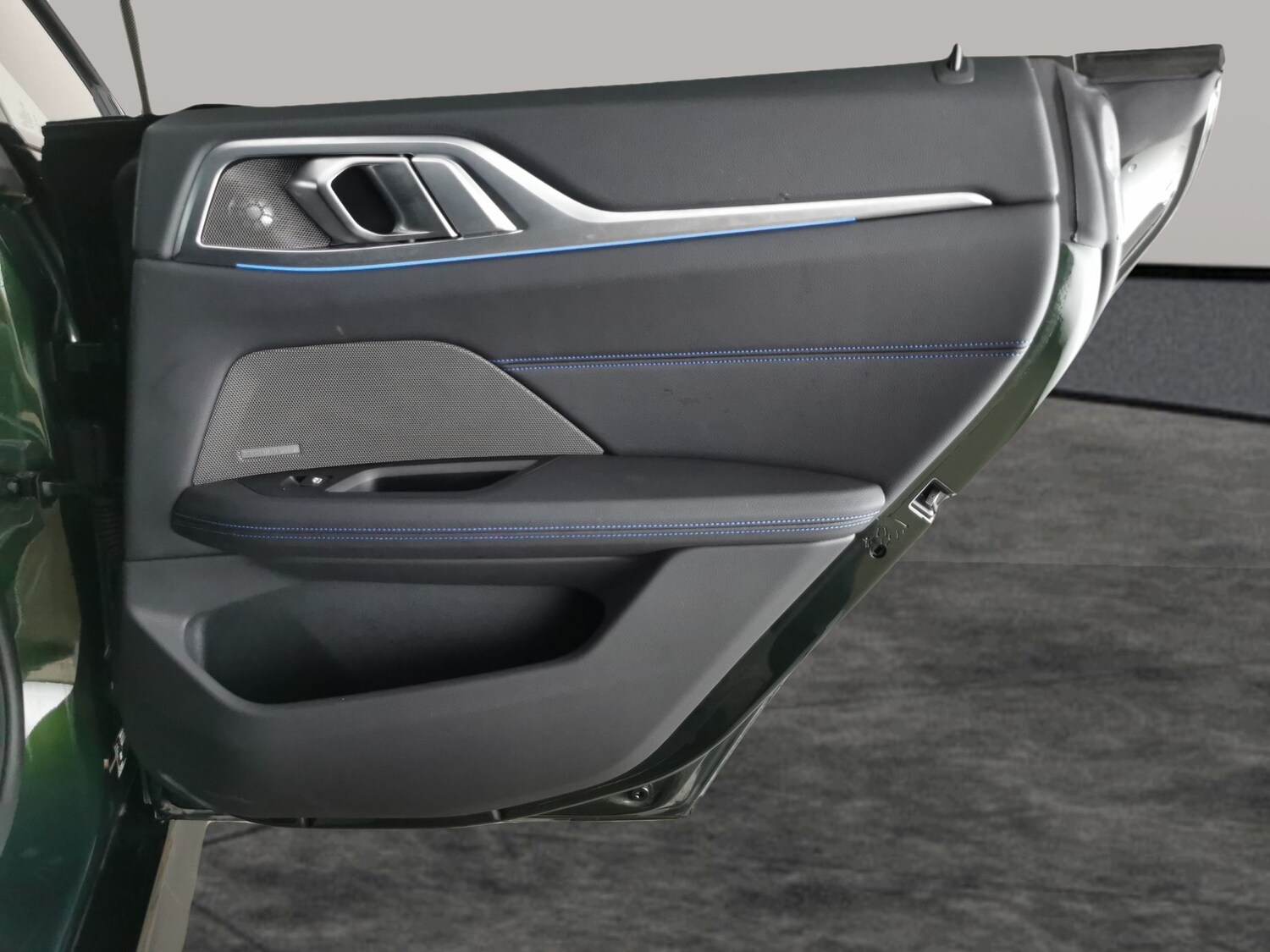 Used BMW i4 2023 for sale - 77675906: Photo 34