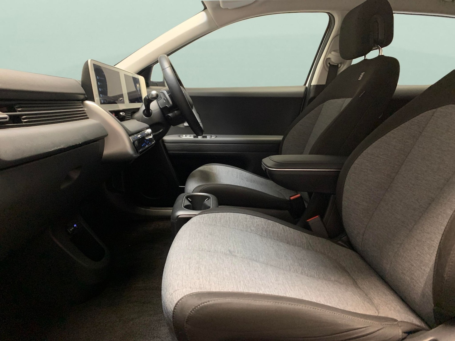 Used Hyundai IONIQ 5 2024 for sale - 77241285: Photo 4