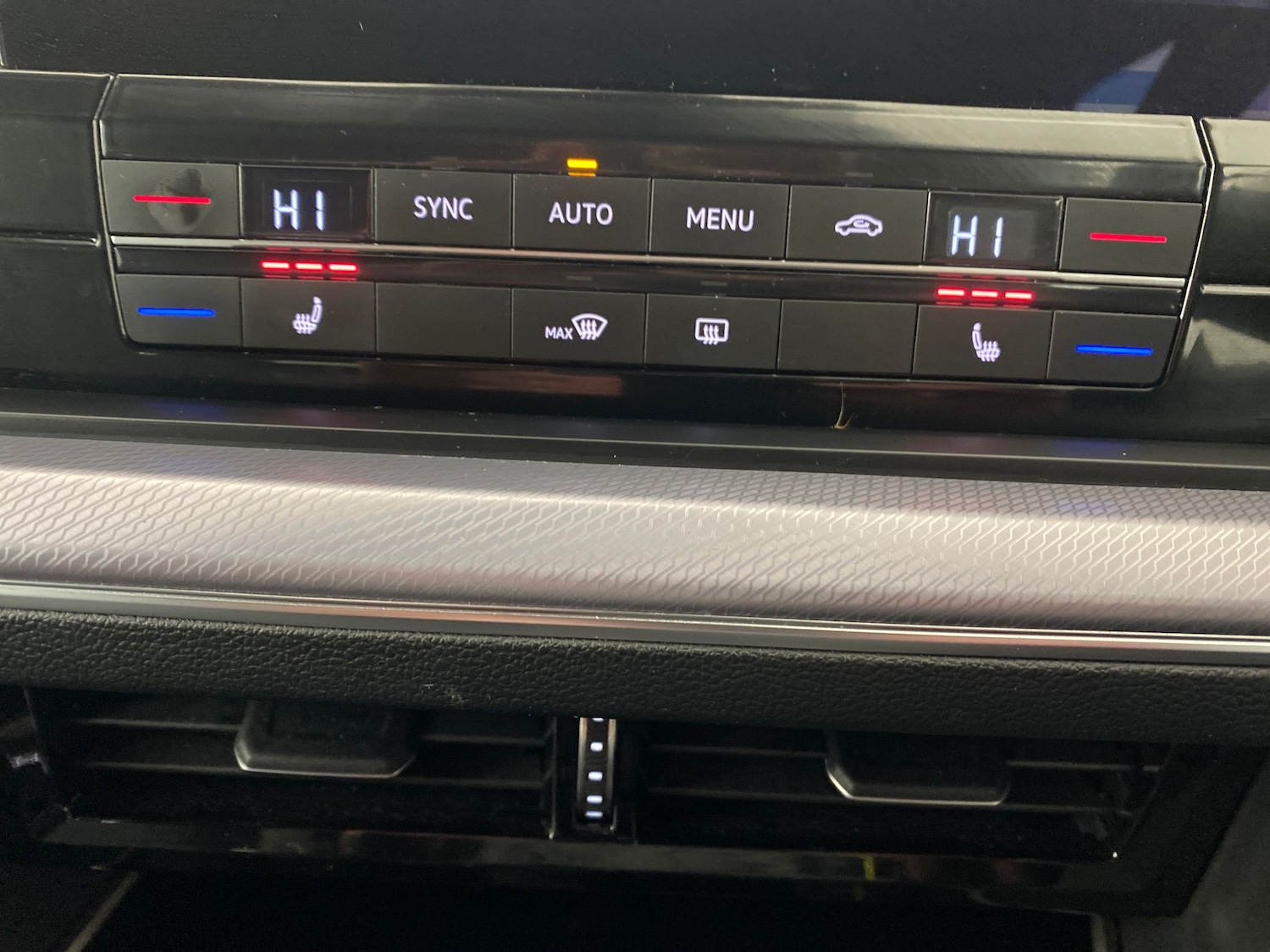 Used Volkswagen Touareg 2022 for sale - 77326673: Photo 17