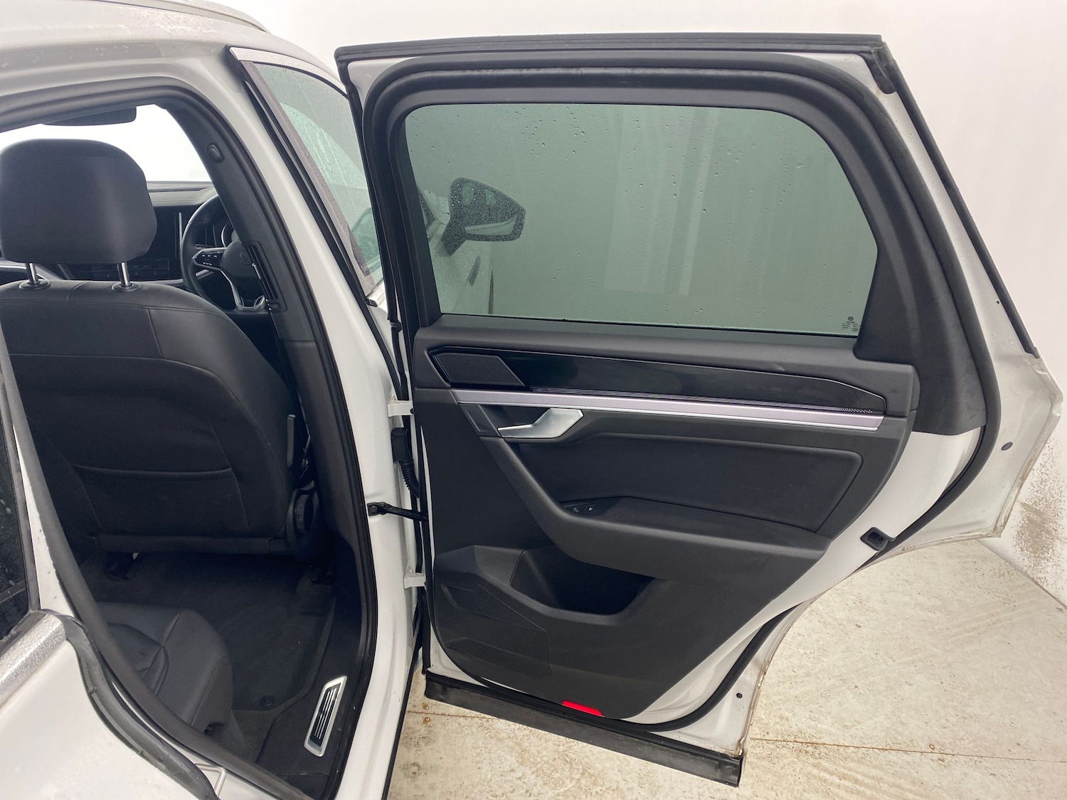 Used Volkswagen Touareg 2022 for sale - 77326673: Photo 27