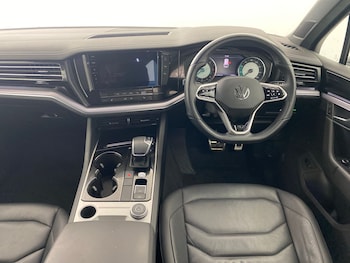 Used Volkswagen Touareg 2022 for sale - 77326673: Photo