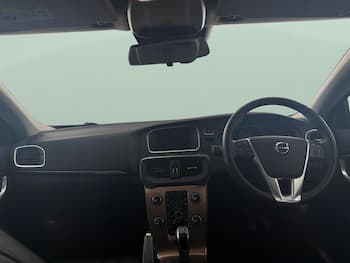 Used Volvo V40 Cross Country 2016 for sale - 79653510: Photo
