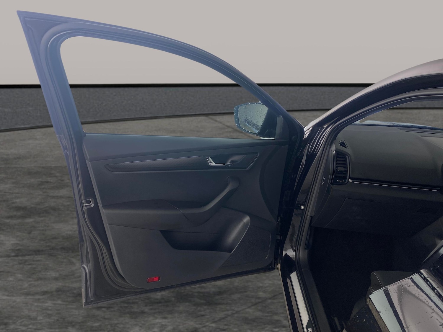 Used Skoda Karoq 2023 for sale - 77543068: Photo 23