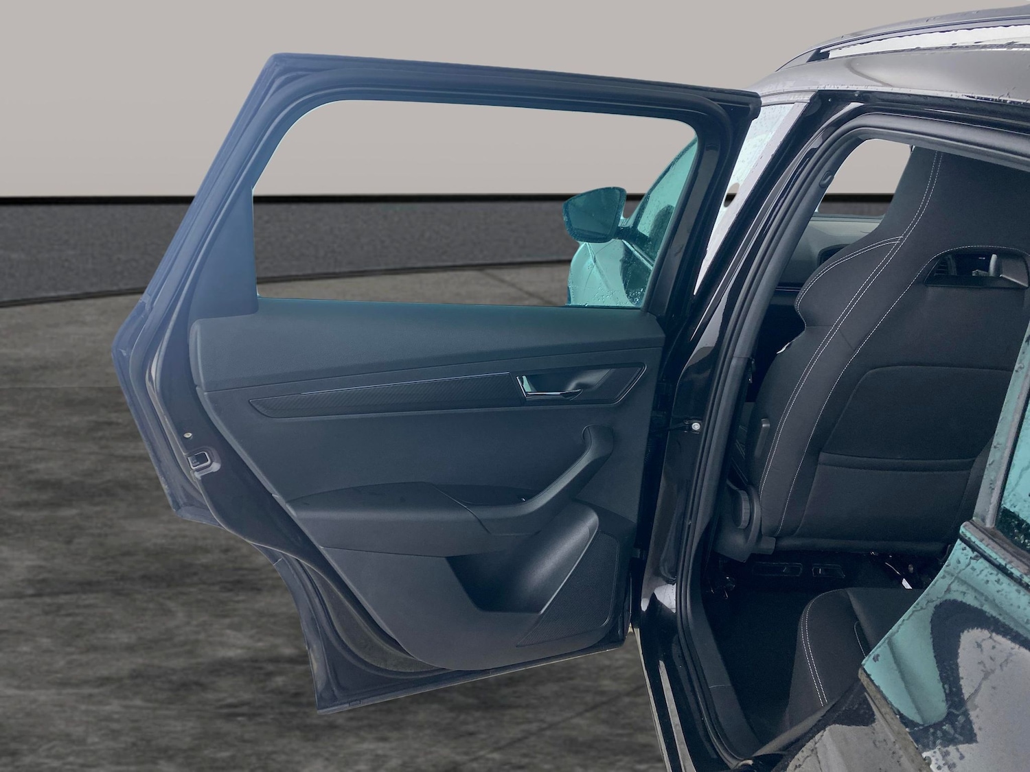 Used Skoda Karoq 2023 for sale - 77543068: Photo 24