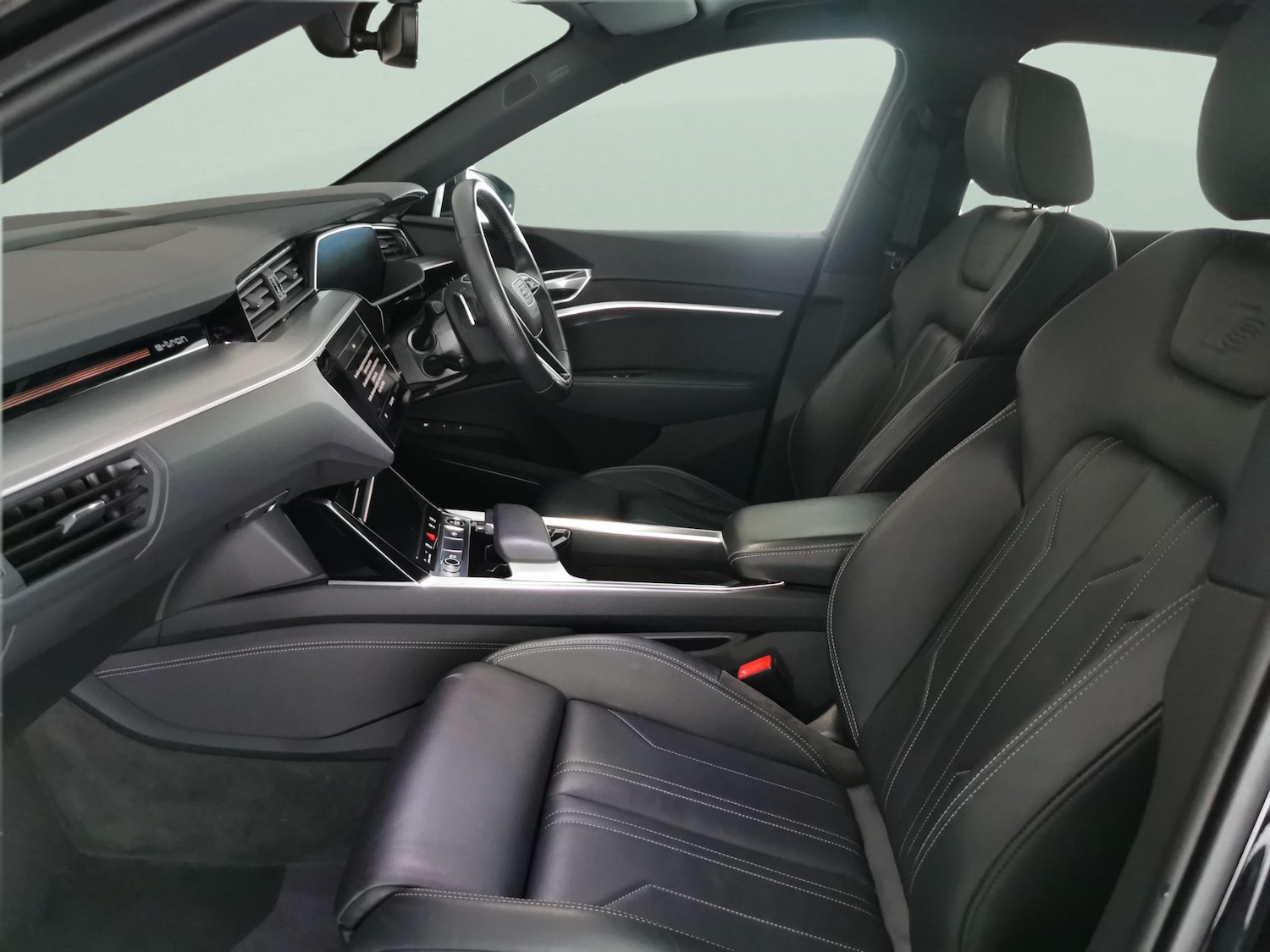 Used Audi e-tron 2021 for sale - 76587306: Photo 4