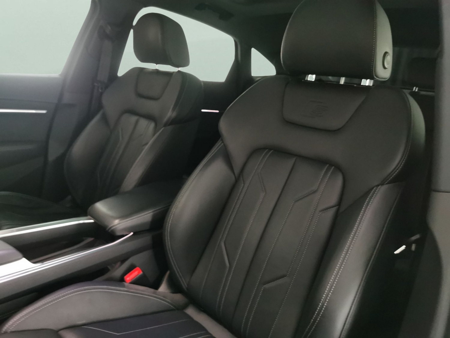 Used Audi e-tron 2021 for sale - 76587306: Photo 8