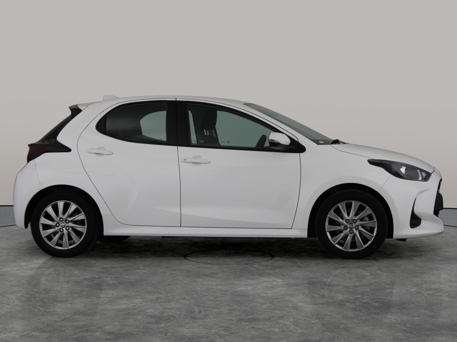 Used Toyota Yaris 2022 for sale - 76415605: Photo 13
