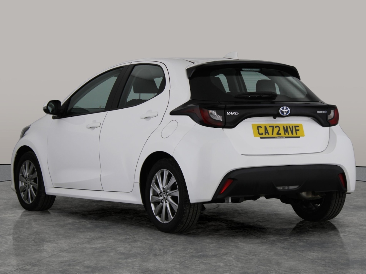 Used Toyota Yaris 2022 for sale - 76415605: Photo 17