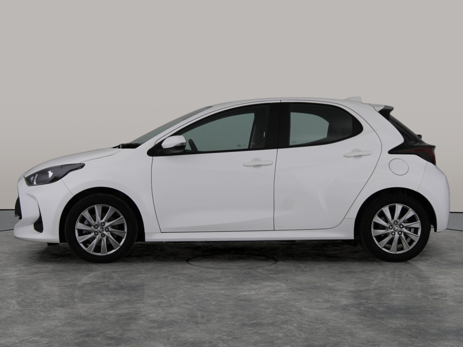 Used Toyota Yaris 2022 for sale - 76415605: Photo 18