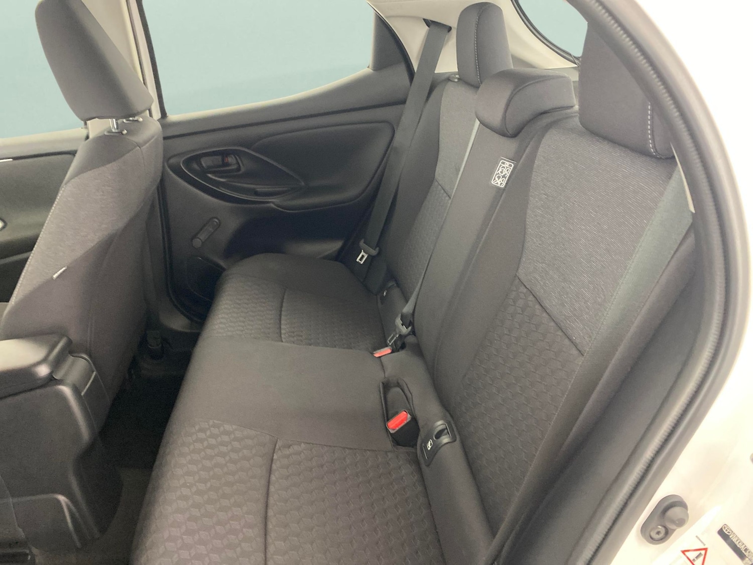 Used Toyota Yaris 2022 for sale - 76415605: Photo 34