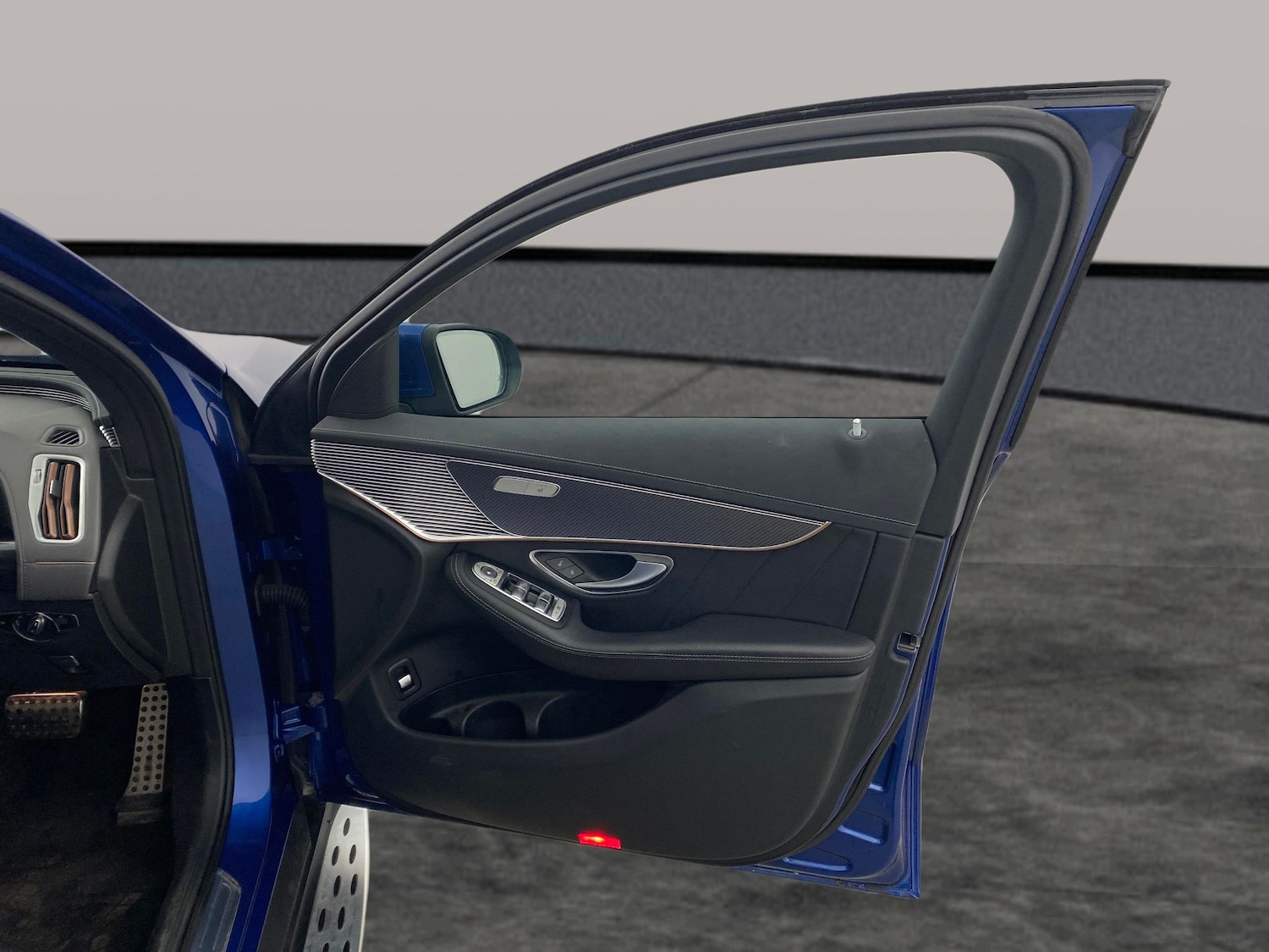 Used Mercedes-Benz EQC 2023 for sale - 77778263: Photo 27