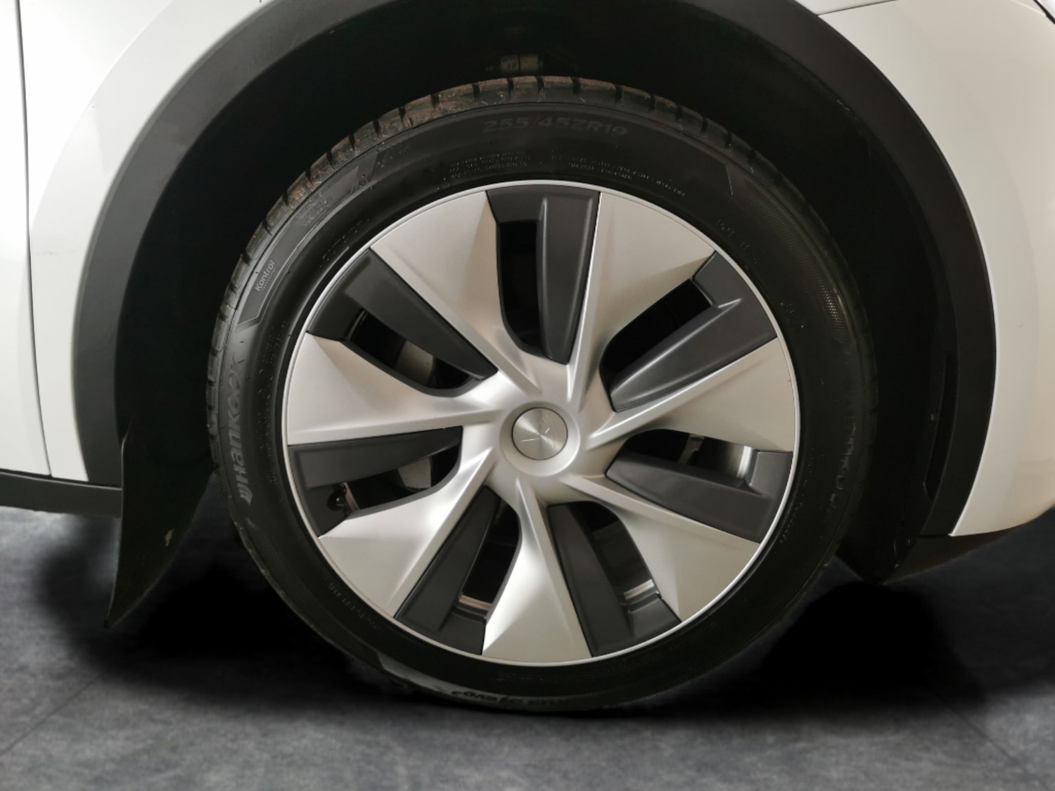 Used Tesla Model Y 2023 for sale - 77063737: Photo 28