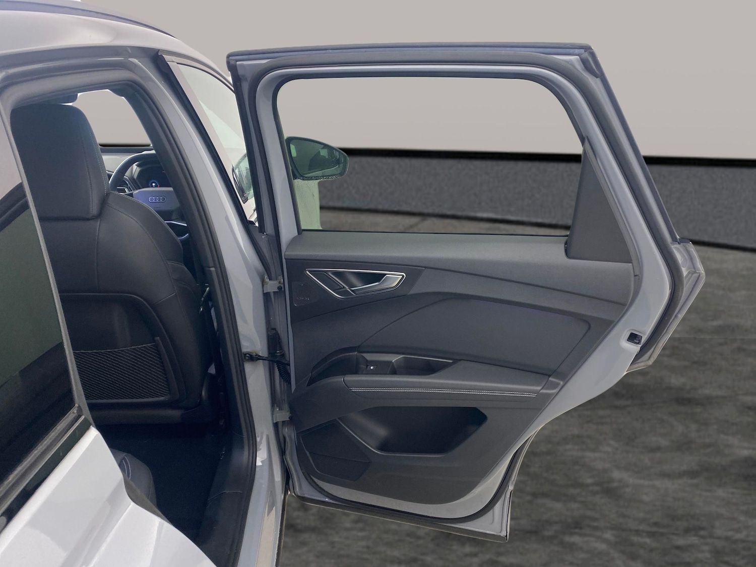 Used Audi Q4 e-tron 2022 for sale - 78000915: Photo 27