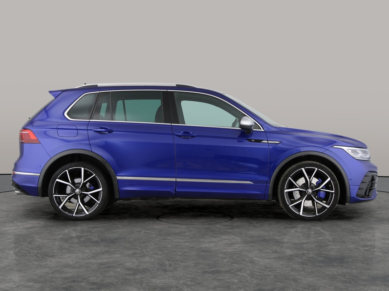 Used Volkswagen Tiguan 2023 for sale - 77799988: Photo 9