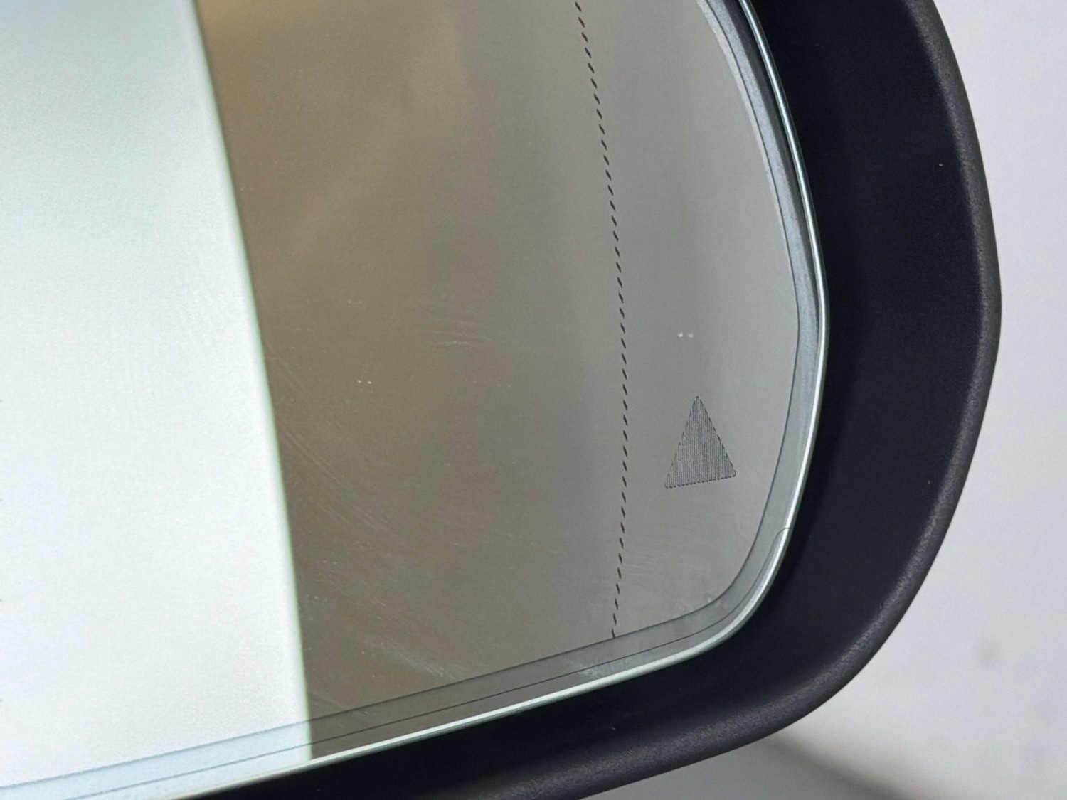 Used Mercedes-Benz EQC 2023 for sale - 77198661: Photo 16