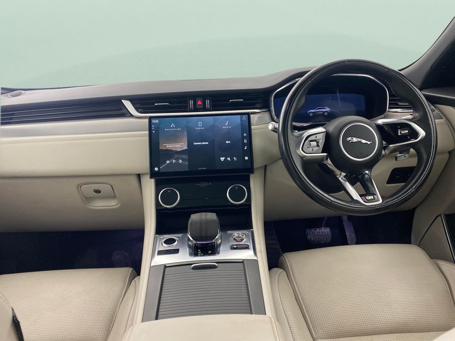 Used Jaguar F-Pace 2021 for sale - 76818959: Photo 4