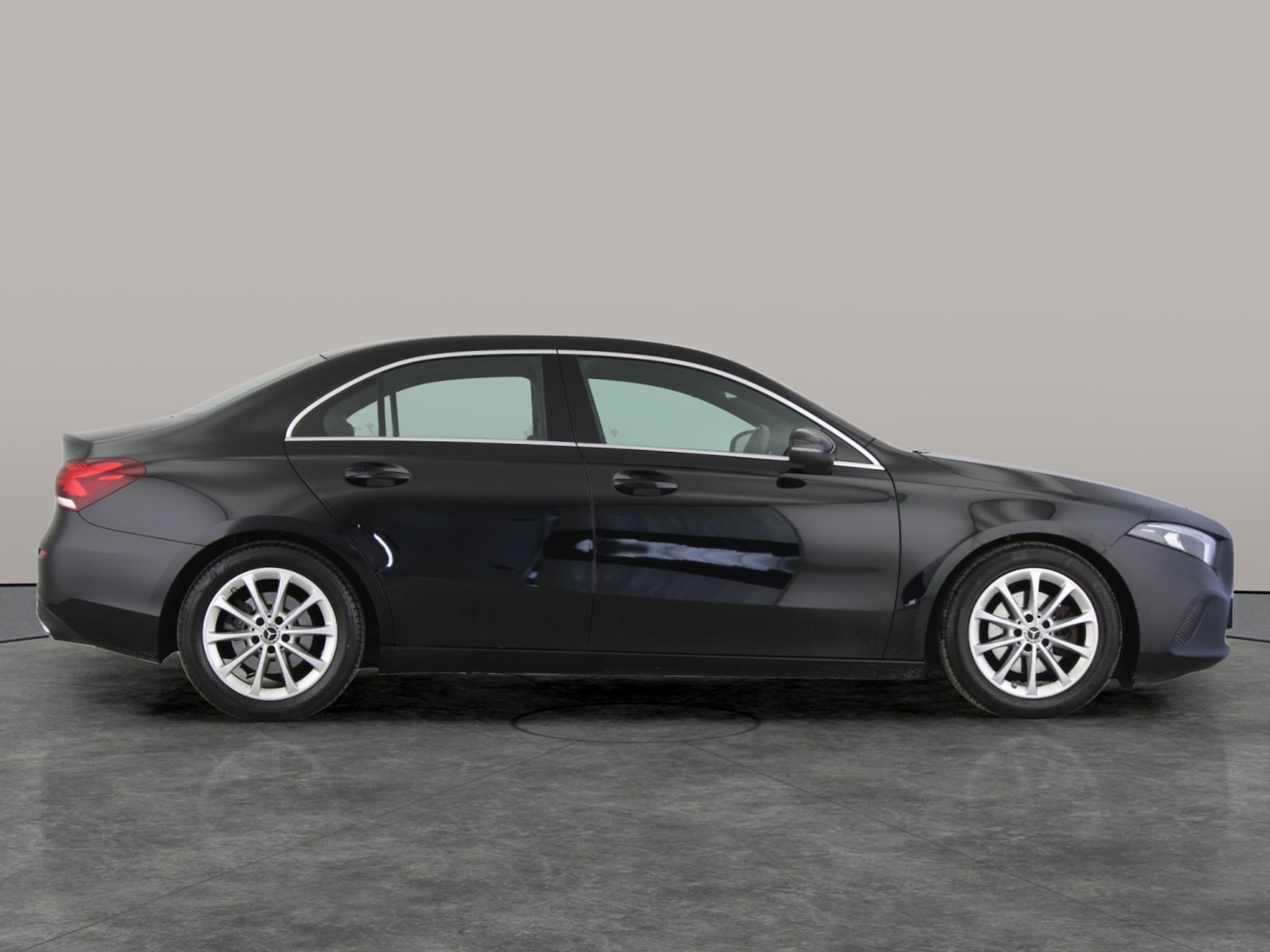 Used Mercedes-Benz A-Class 2019 for sale - 76405053: Photo 13