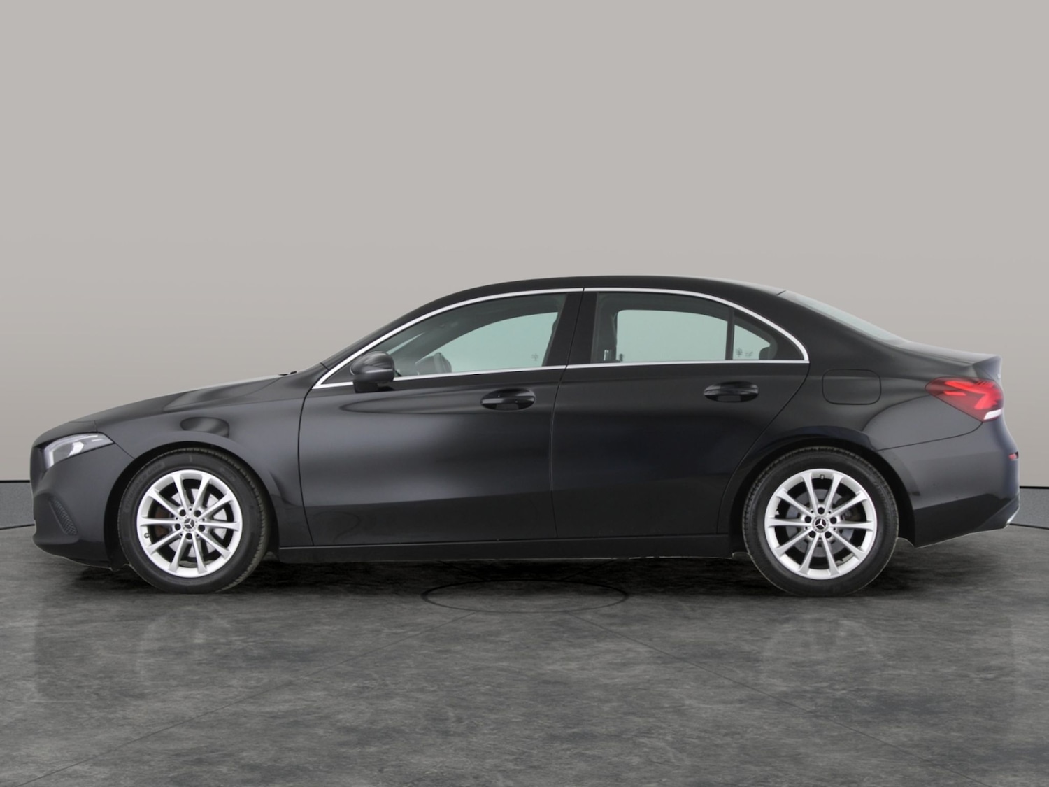 Used Mercedes-Benz A-Class 2019 for sale - 76405053: Photo 18