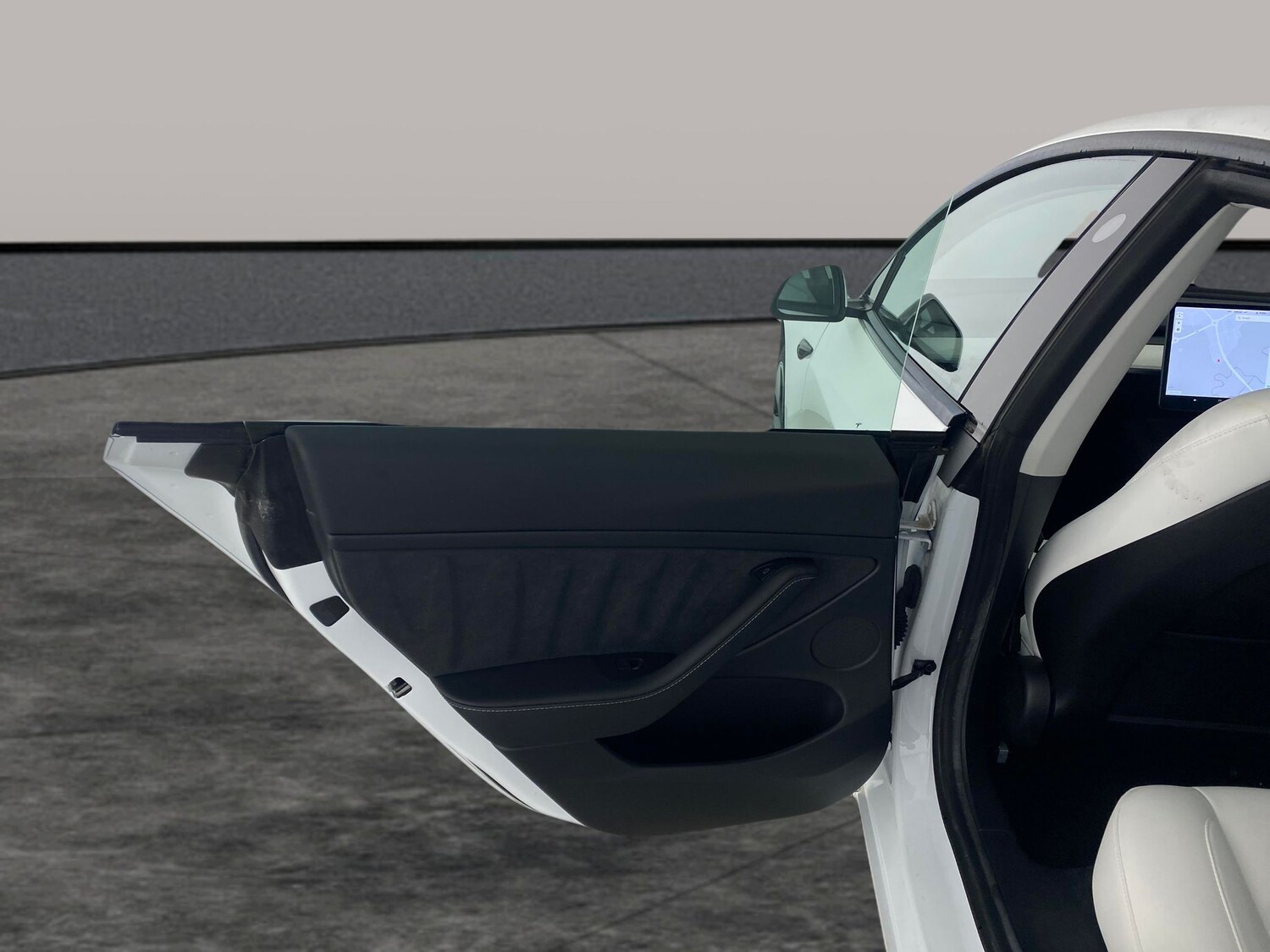 Used Tesla Model 3 2021 for sale - 77579301: Photo 23