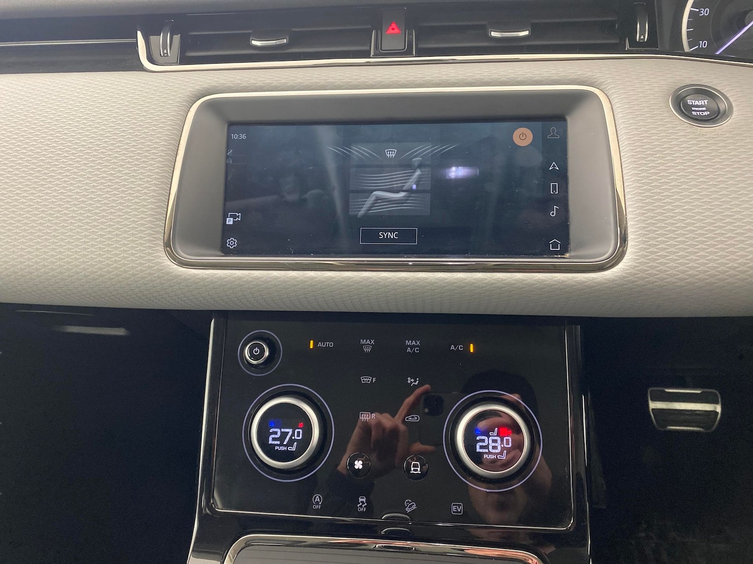 Used Land Rover Range Rover Evoque 2022 for sale - 76958368: Photo 16