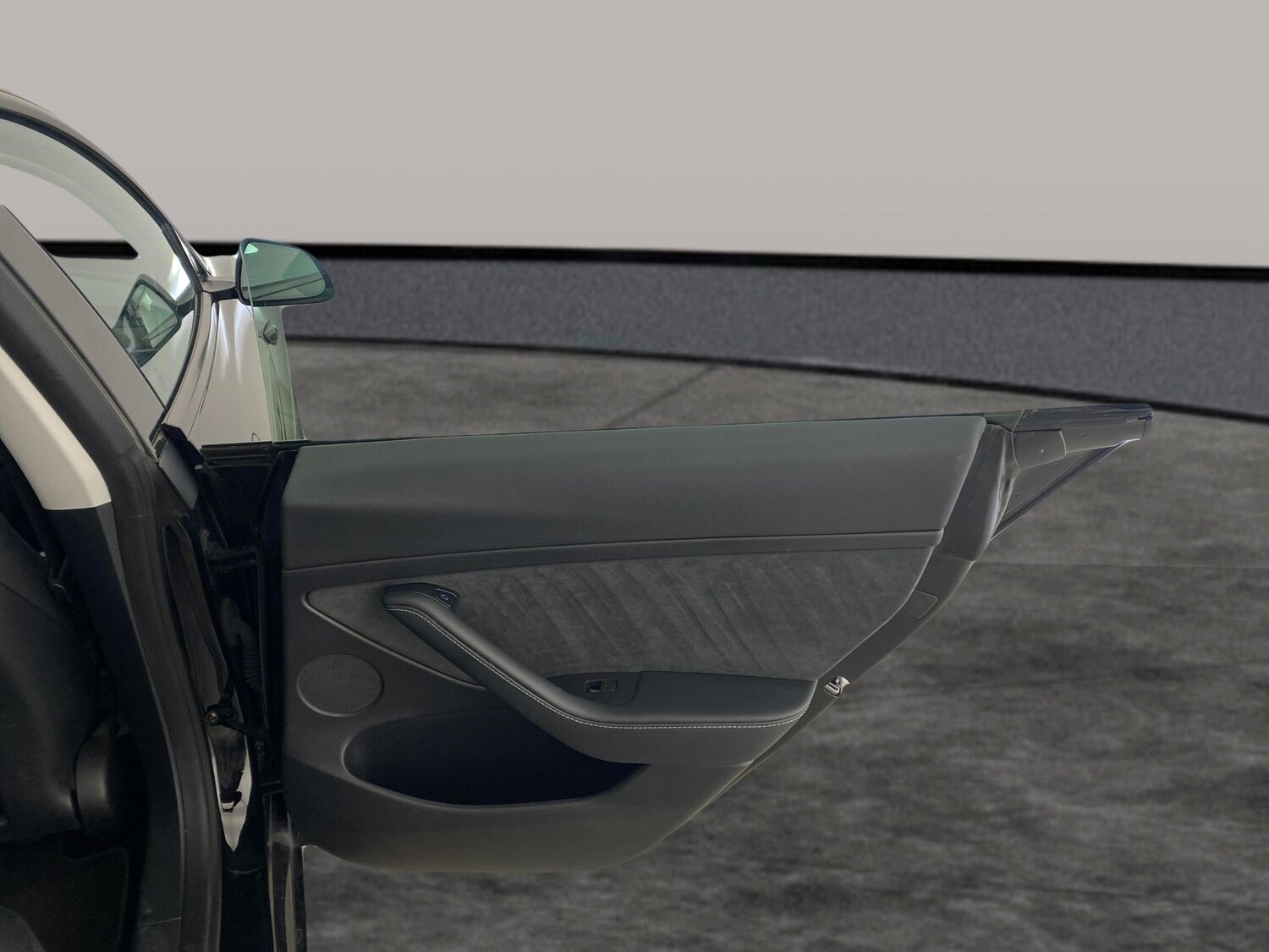 Used Tesla Model 3 2023 for sale - 77934639: Photo 25