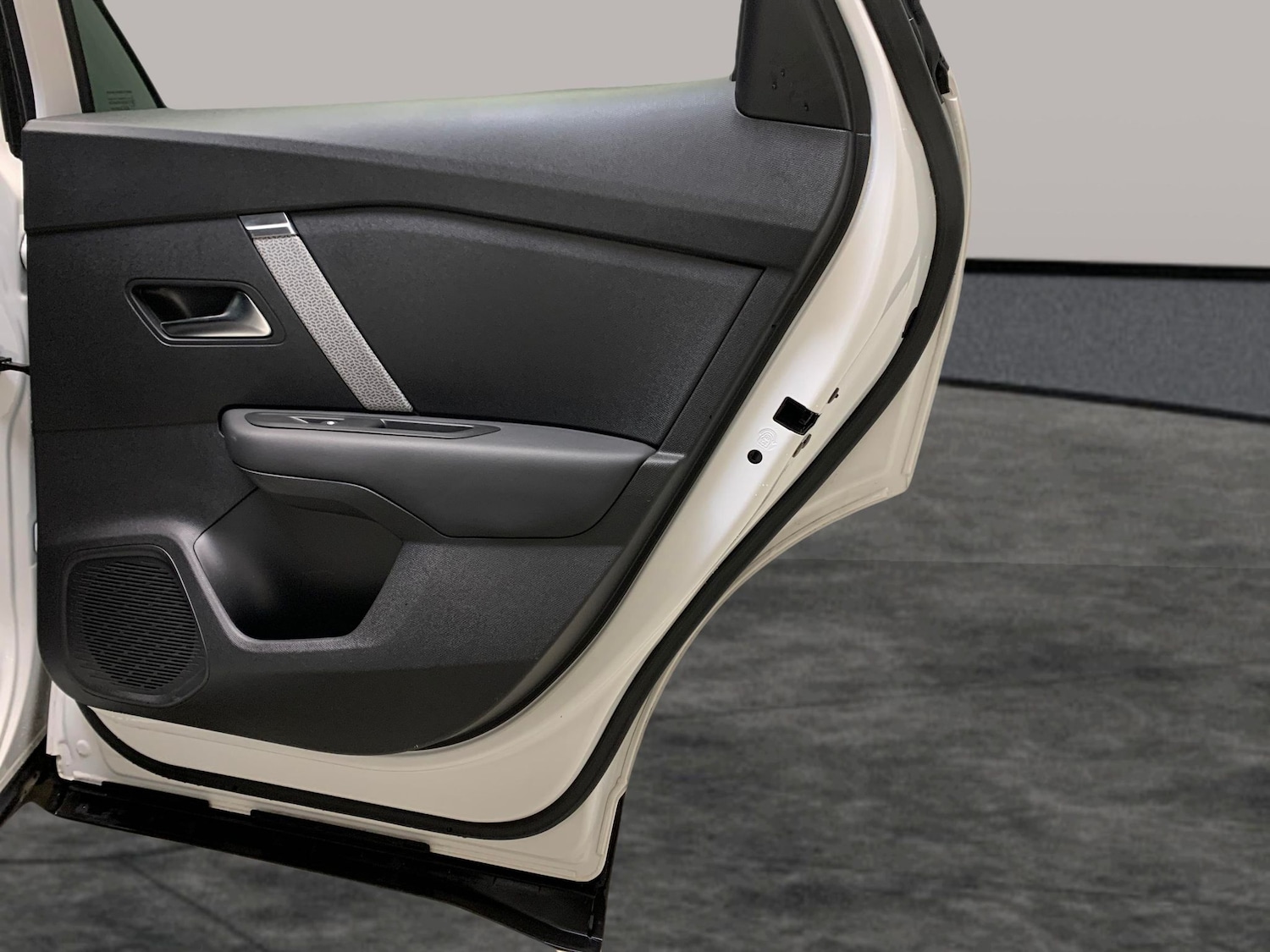 Used Citroen C4 2023 for sale - 77010755: Photo 30