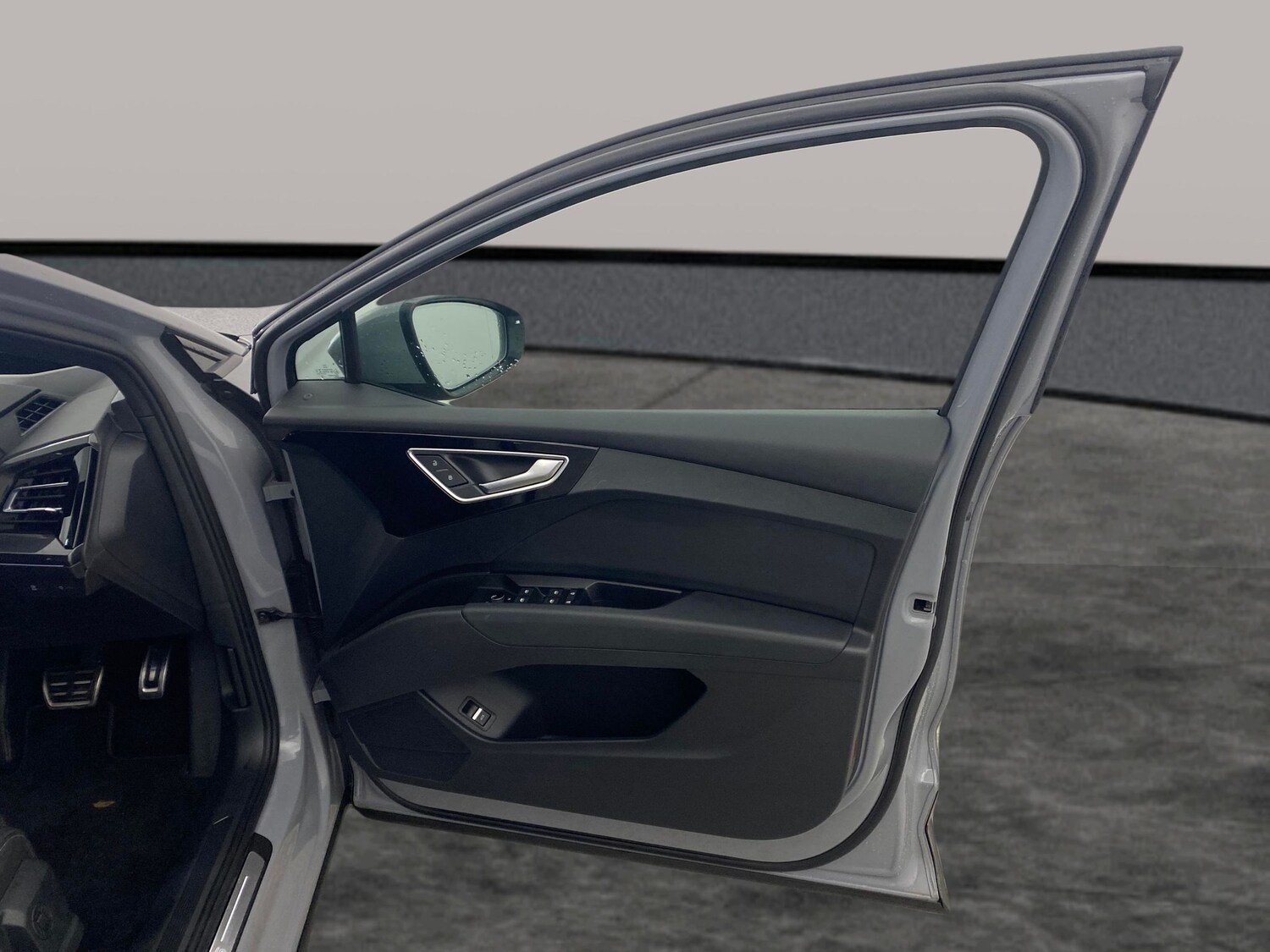 Used Audi Q4 e-tron 2022 for sale - 77529943: Photo 28