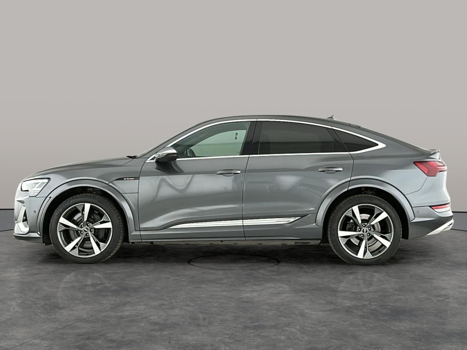 Used Audi e-tron 2021 for sale - 77778301: Photo 9