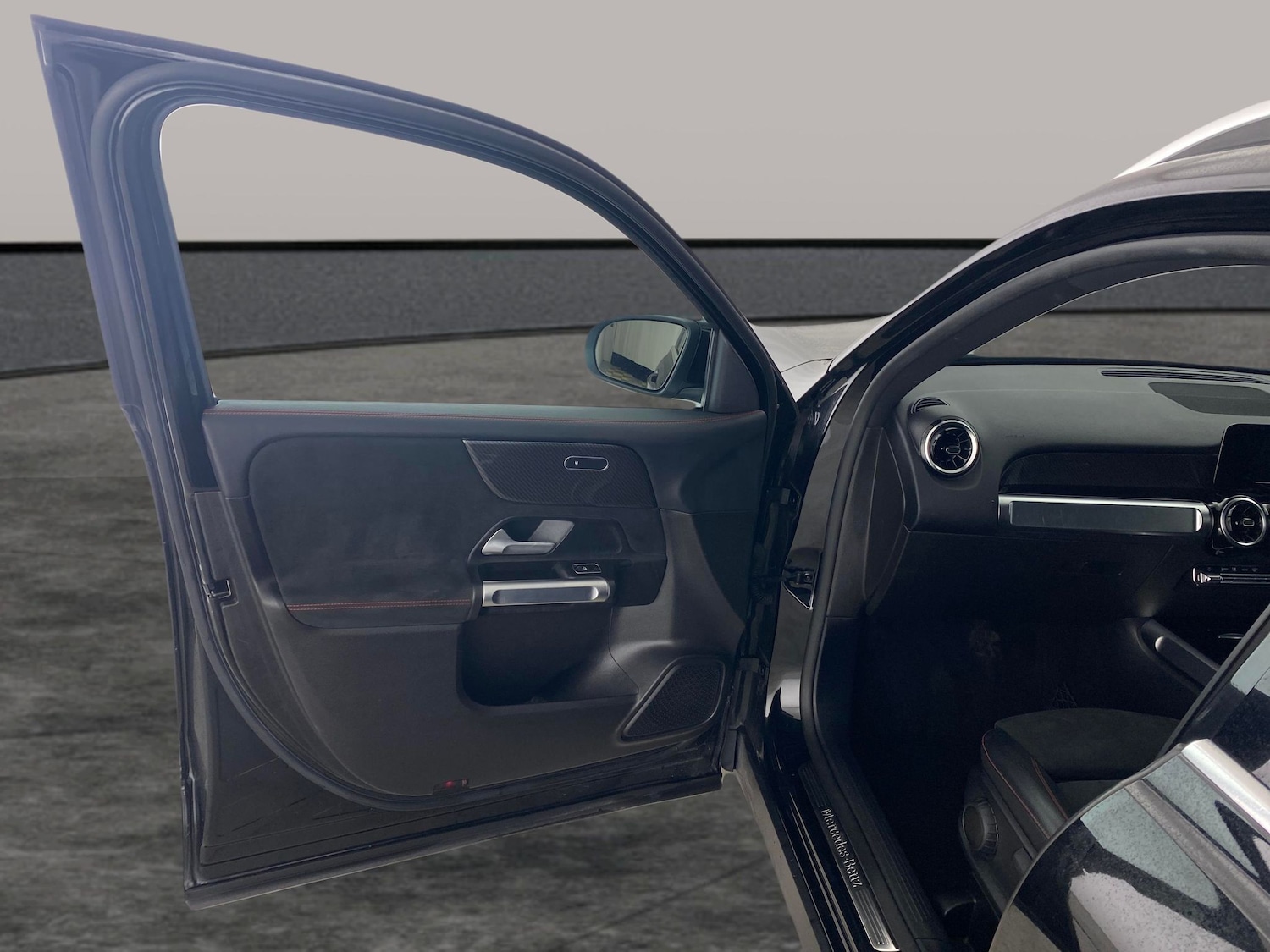 Used Mercedes-Benz GLB 2020 for sale - 77034147: Photo 24