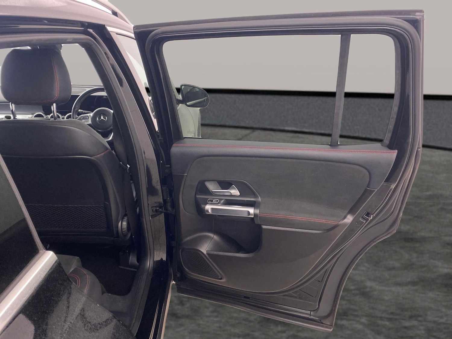 Used Mercedes-Benz GLB 2020 for sale - 77034147: Photo 27