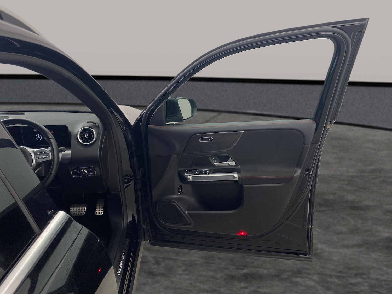 Used Mercedes-Benz GLB 2020 for sale - 77034147: Photo 28