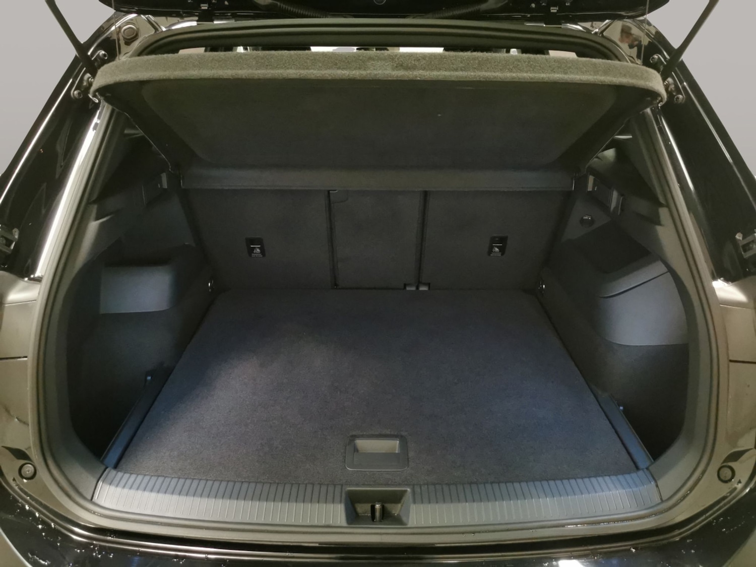 Used Volkswagen Tiguan 2024 for sale - 76736219: Photo 34