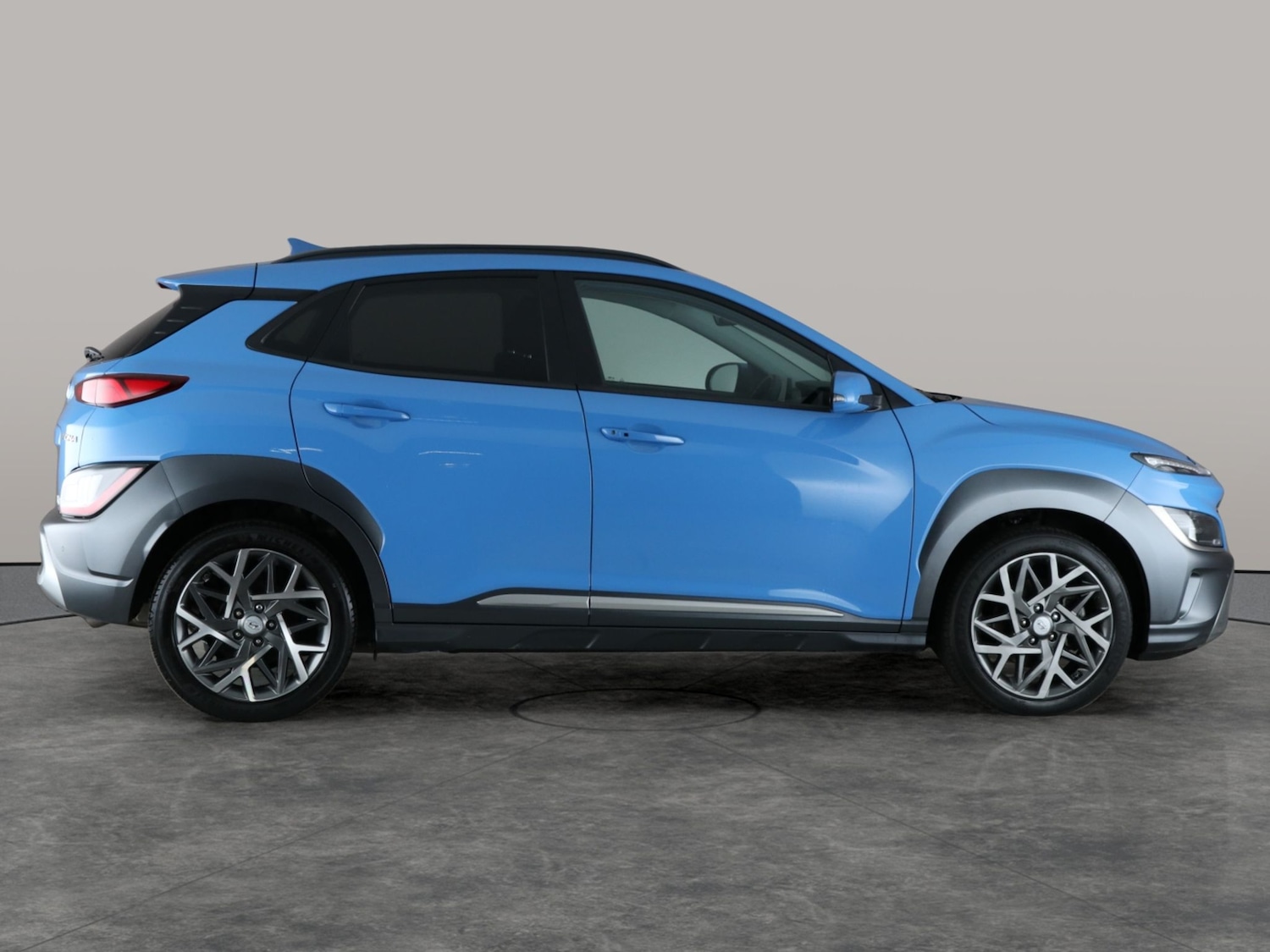 Used Hyundai KONA 2021 for sale - 76588905: Photo 9