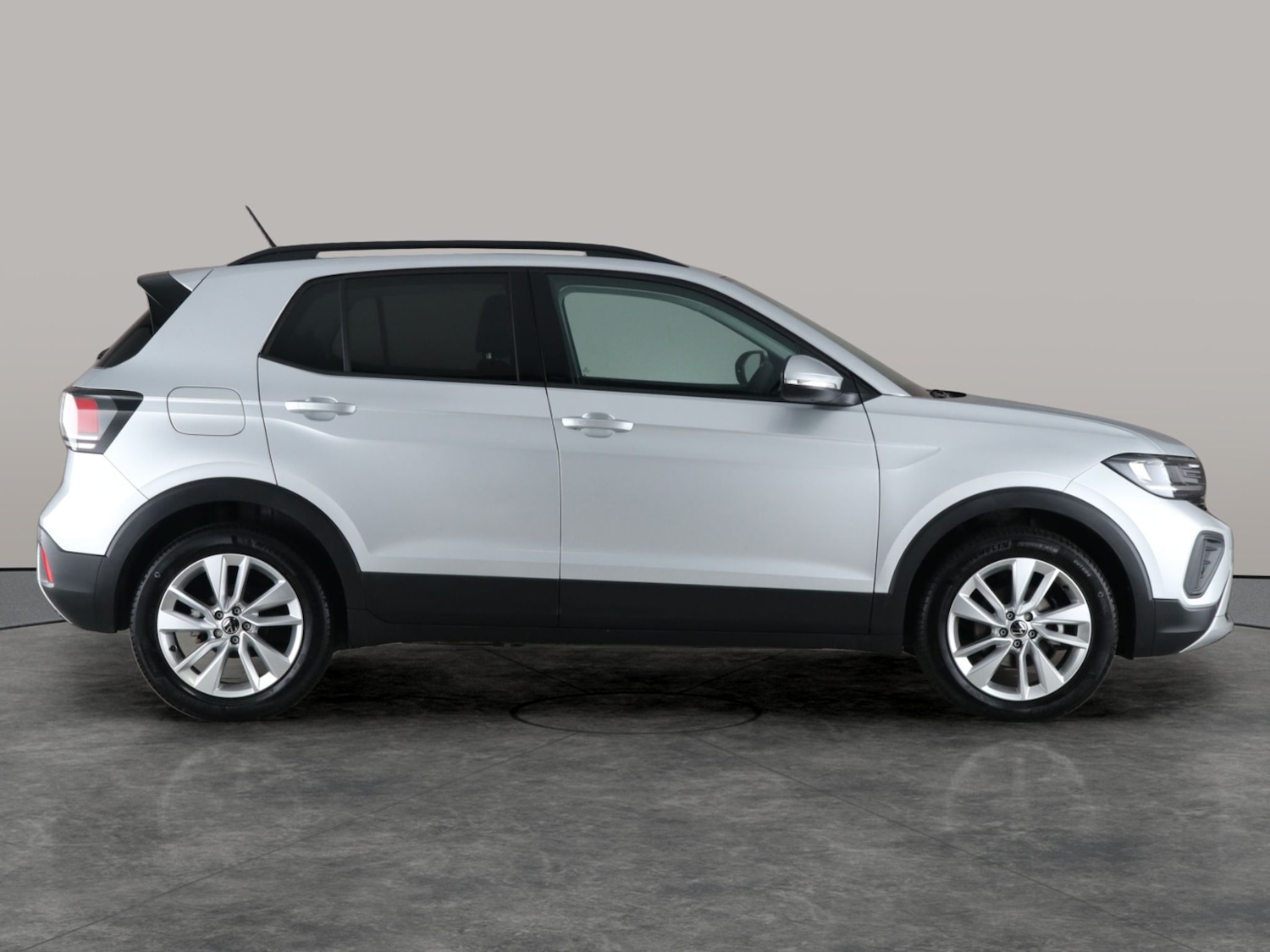 Used Volkswagen T-Cross 2024 for sale - 76624054: Photo 9