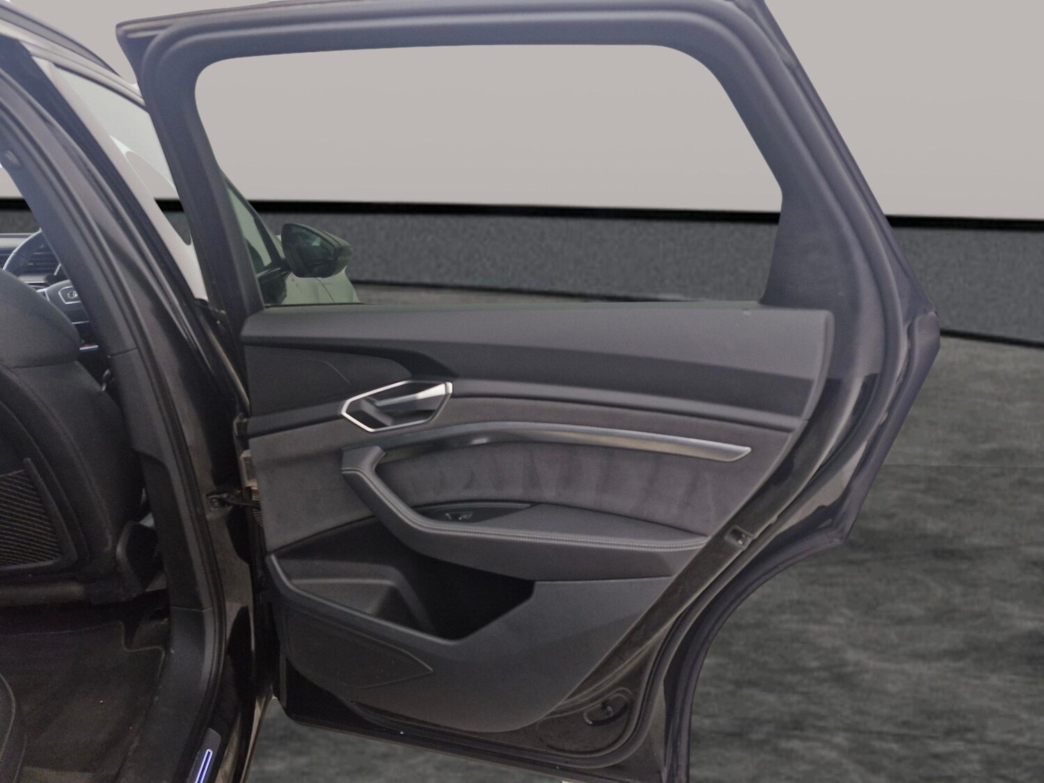 Used Audi e-tron 2022 for sale - 77560892: Photo 29