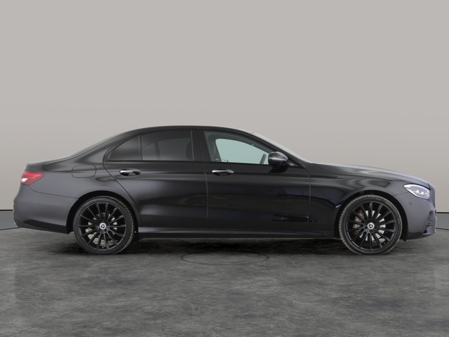 Used Mercedes-Benz E-Class 2023 for sale - 76047627: Photo 14