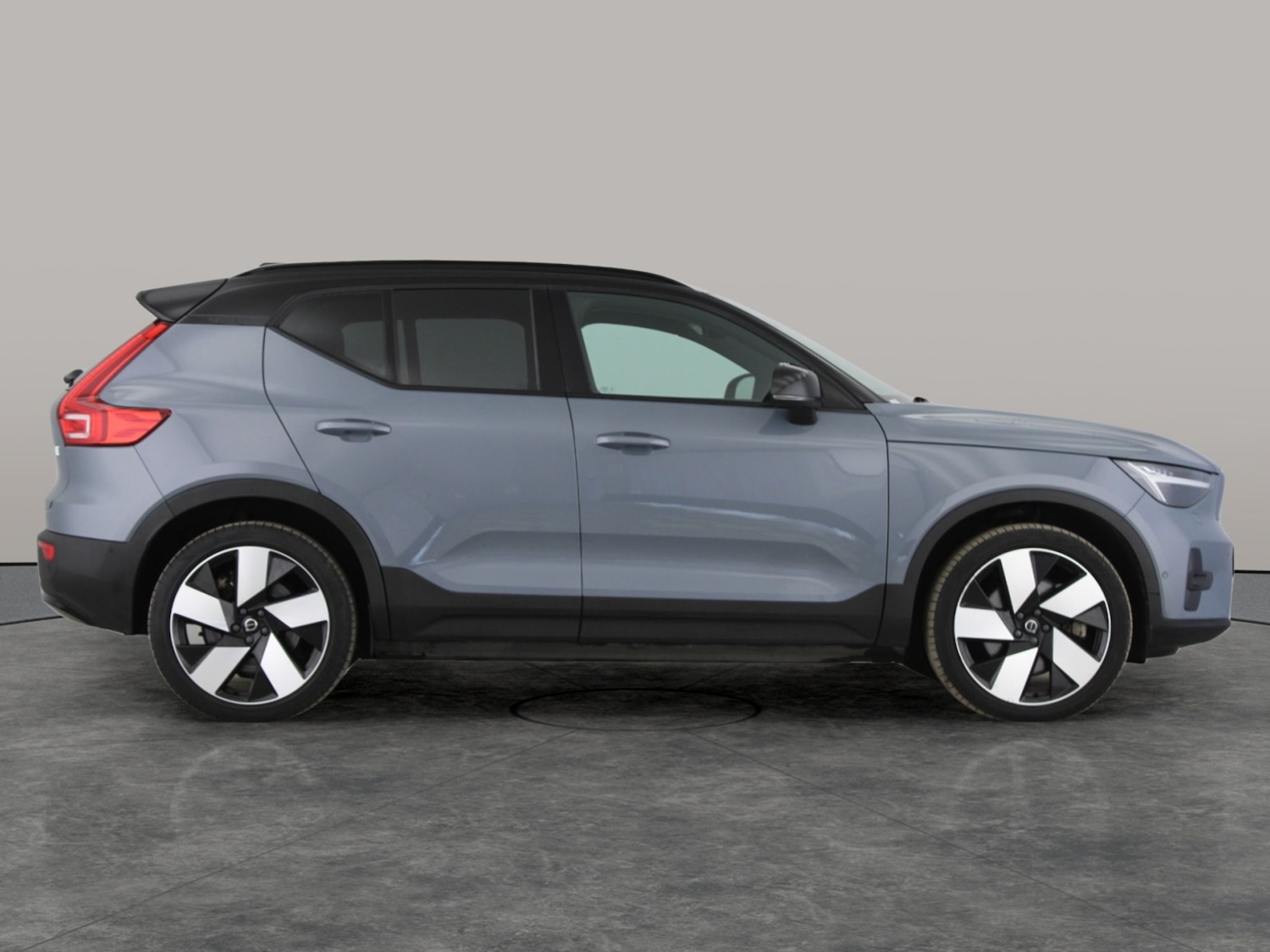 Used Volvo XC40 2022 for sale - 76908307: Photo 10