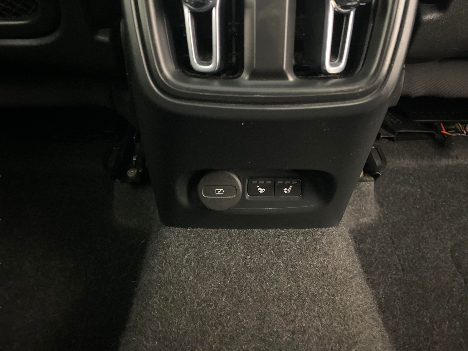 Used Volvo XC40 2022 for sale - 76908307: Photo 15